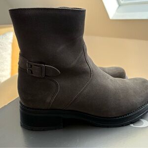 La CANADIENNE Women's Ankle Boots in Gray